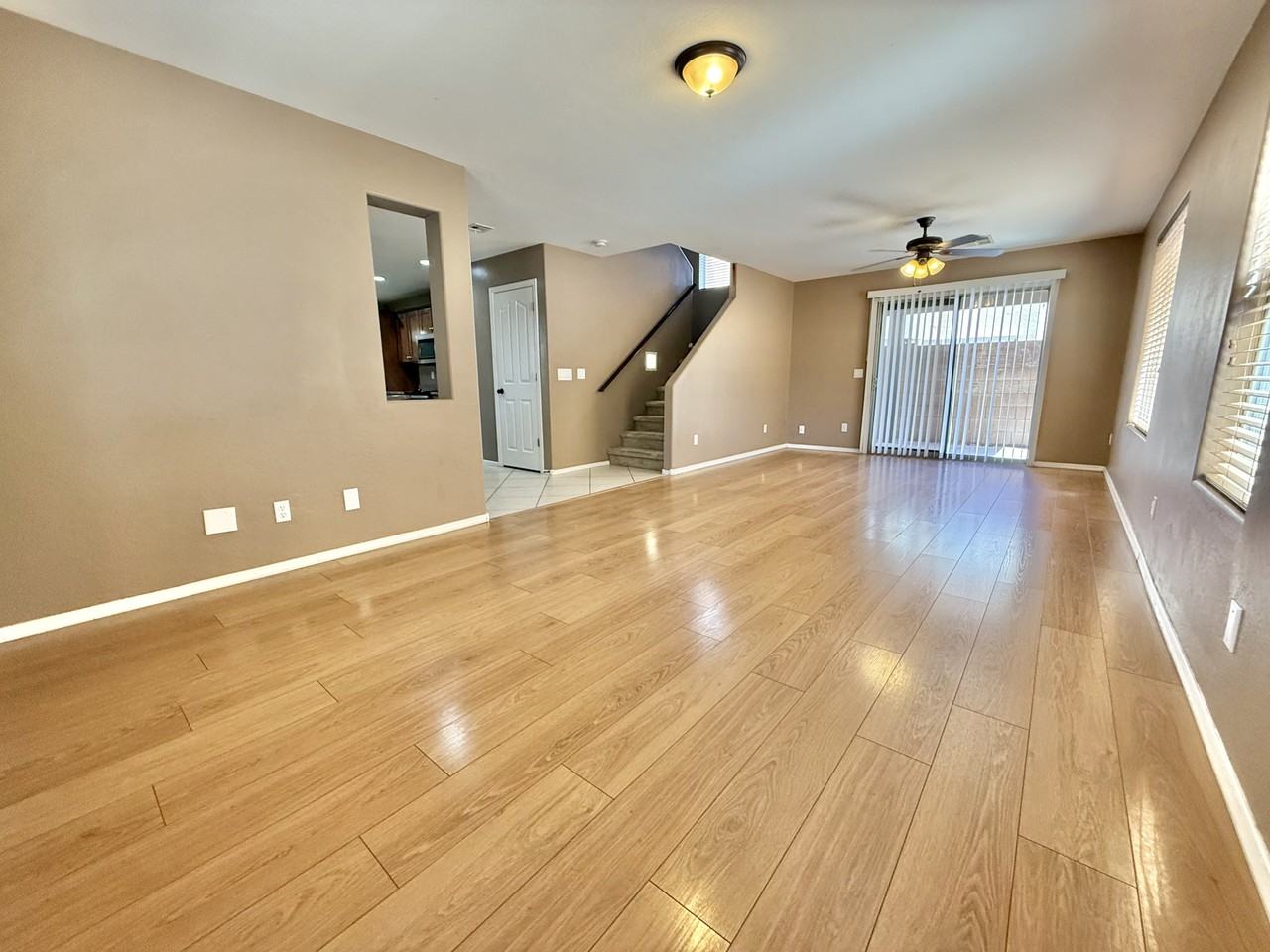 2703 E Bart St - Photo 5 of 17