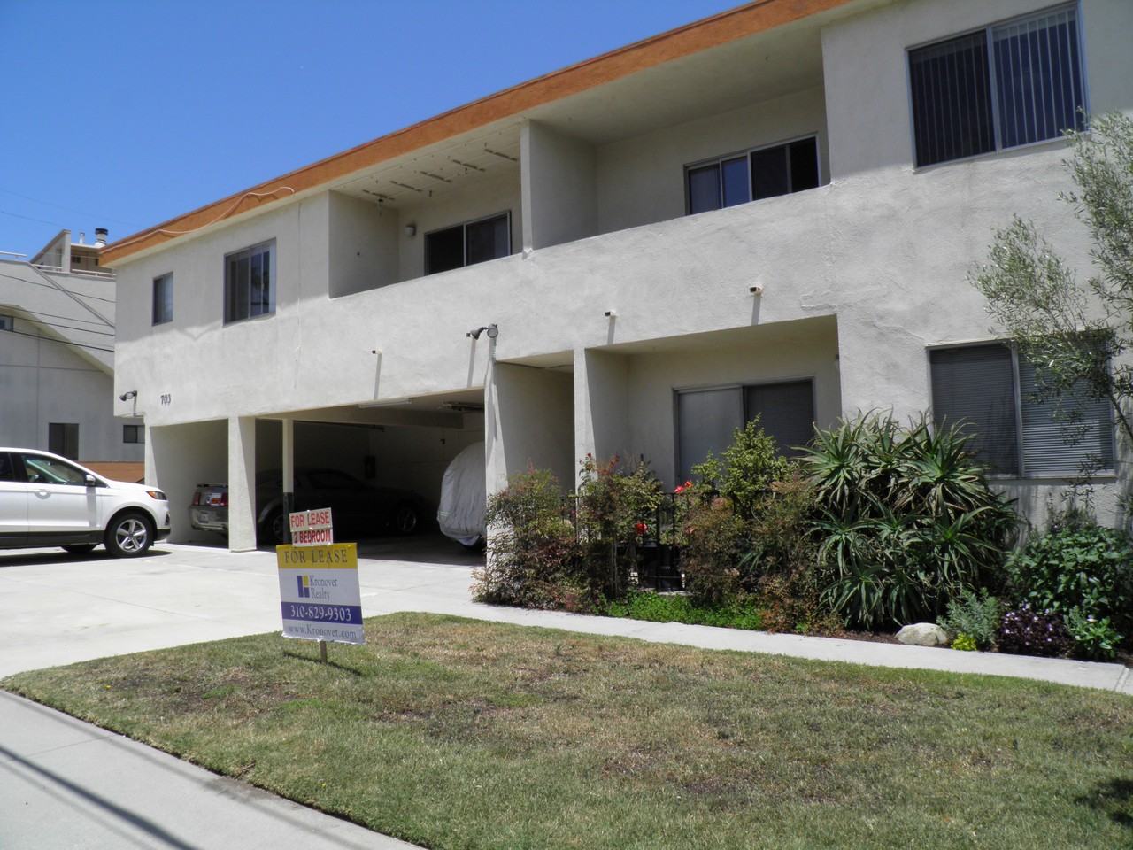 703 Strand St #5 - Photo 2 of 35