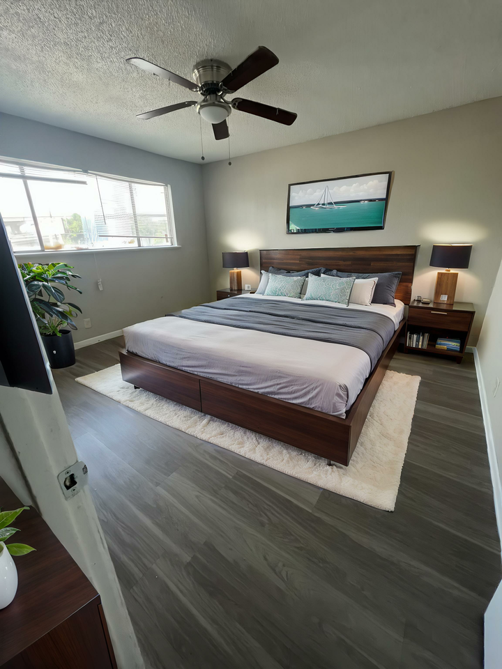 Iconic at Shoal Creek - Photo 6 of 15