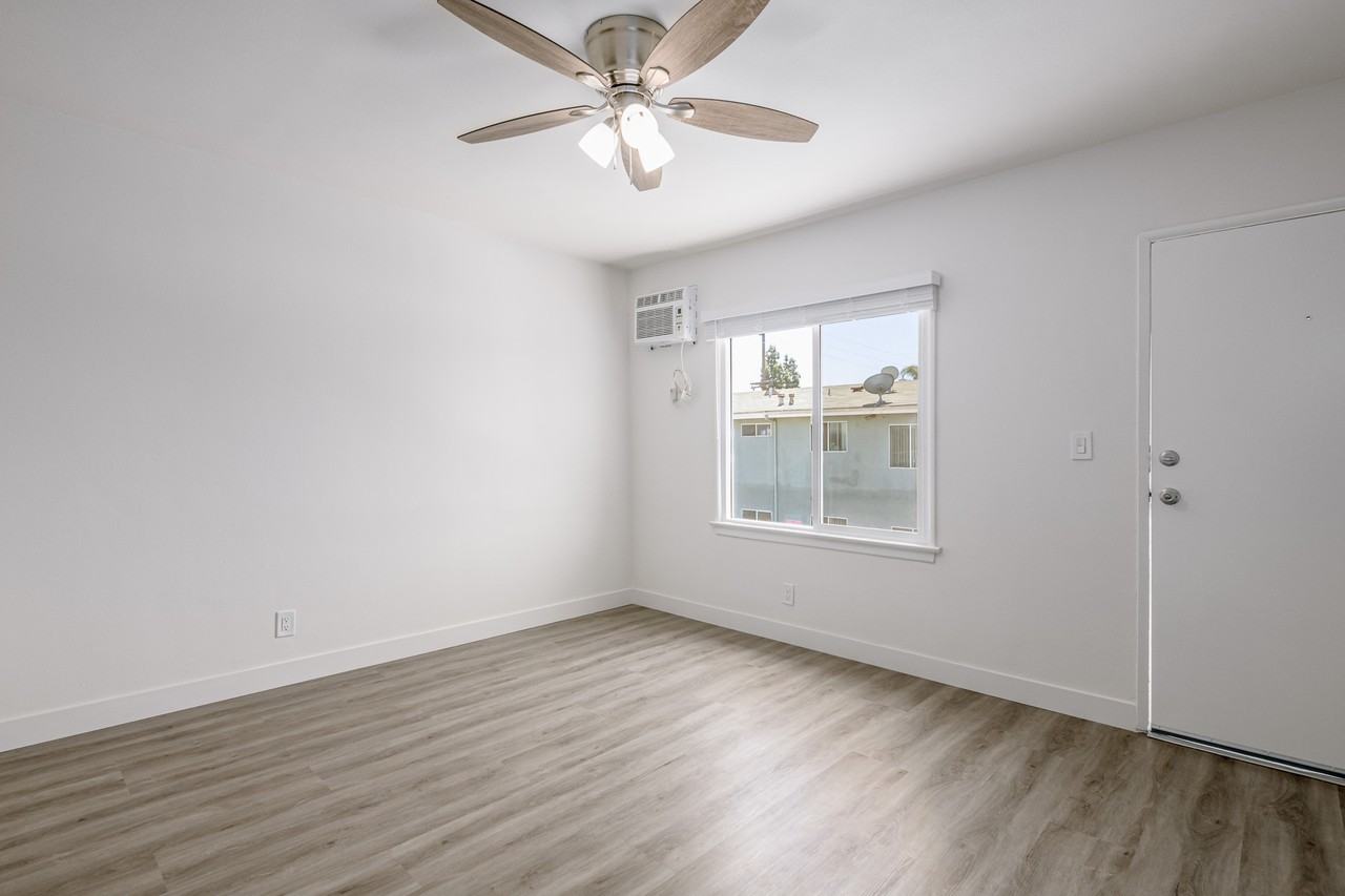 6165 Coldwater Canyon Ave #10 - Photo 3 of 11
