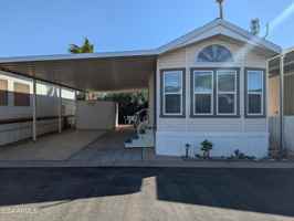 featured image of 215 E Palo Verde Ln