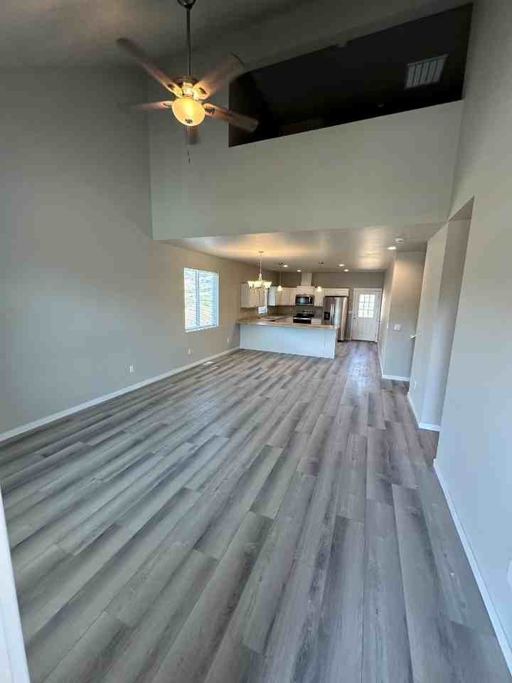 9003 Palestine Way - Photo 2 of 10