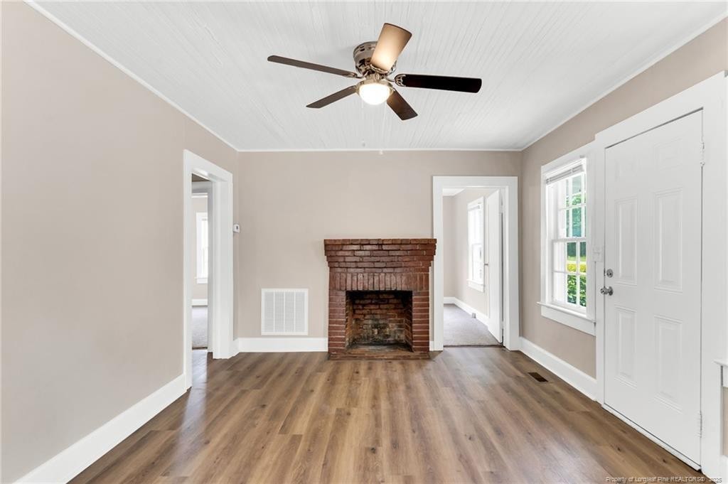1100 Hood Ave - Photo 5 of 20