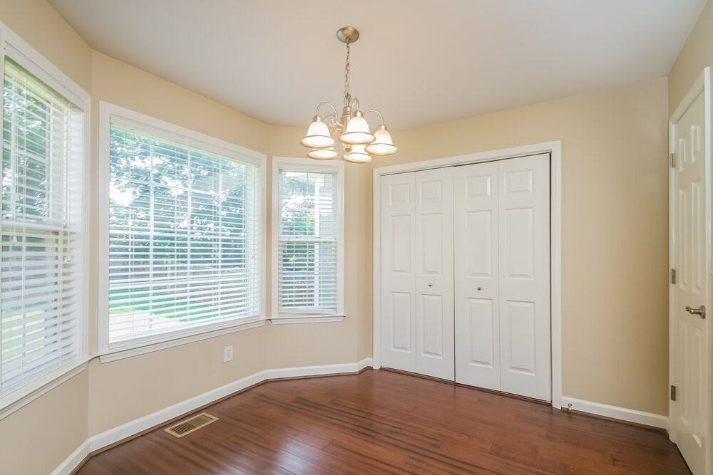 1014 Persimmon Dr - Photo 5 of 15