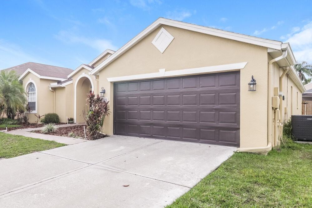 1837 Tangledvine Dr - Photo 3 of 16