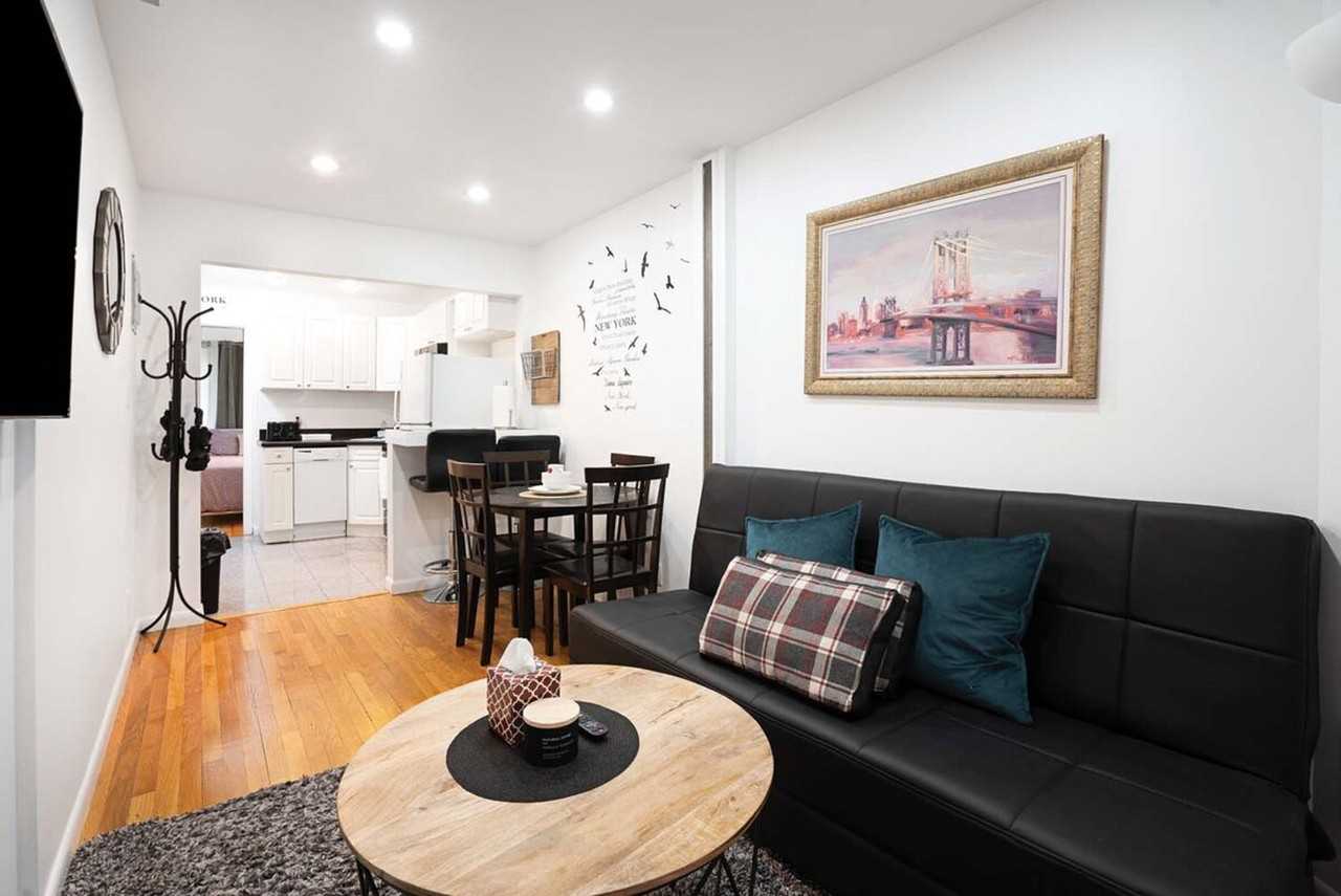 305 E 104th St #1032015P - Photo 3 of 21