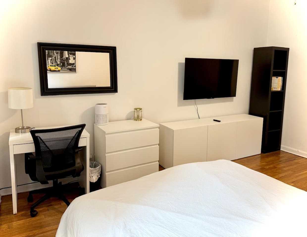 358 E 81st St #1032035P - Photo 6 of 18