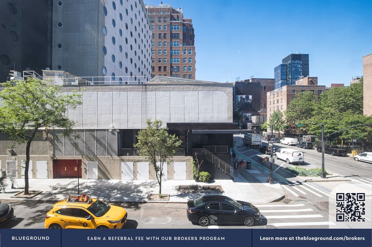 363 West 17th Street #1809 - Photo 5 of 19