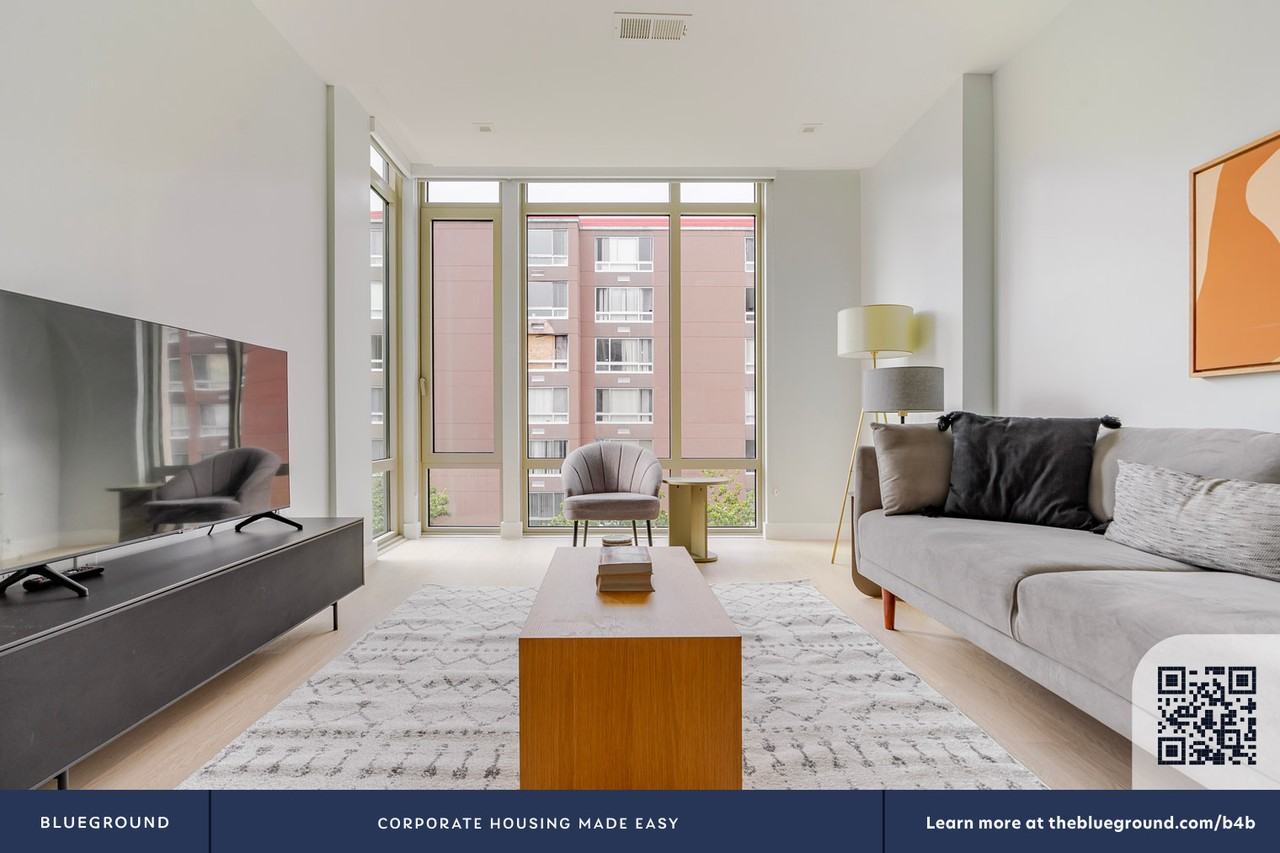 1224 M Street Northwest - Photo 6 of 30