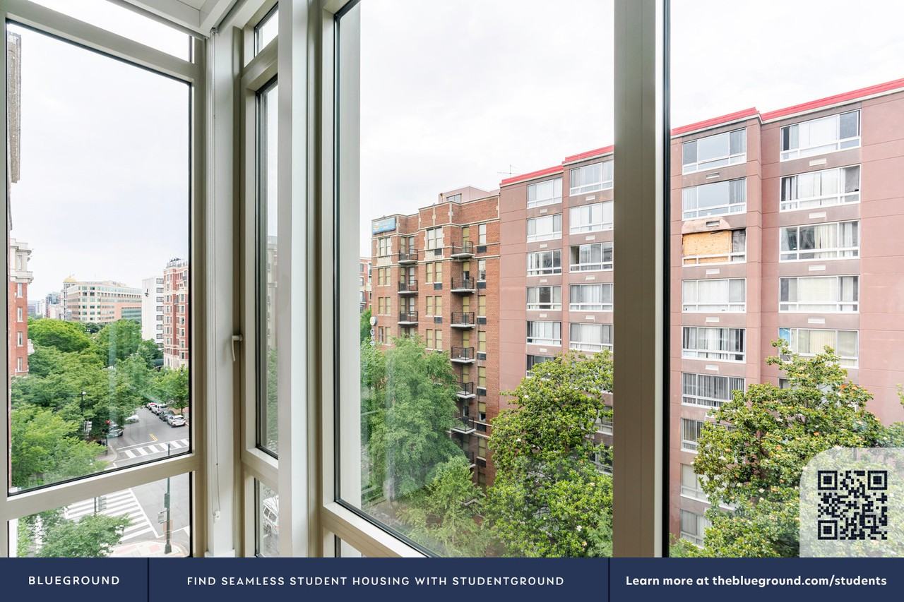 1224 M Street Northwest - Photo 7 of 30