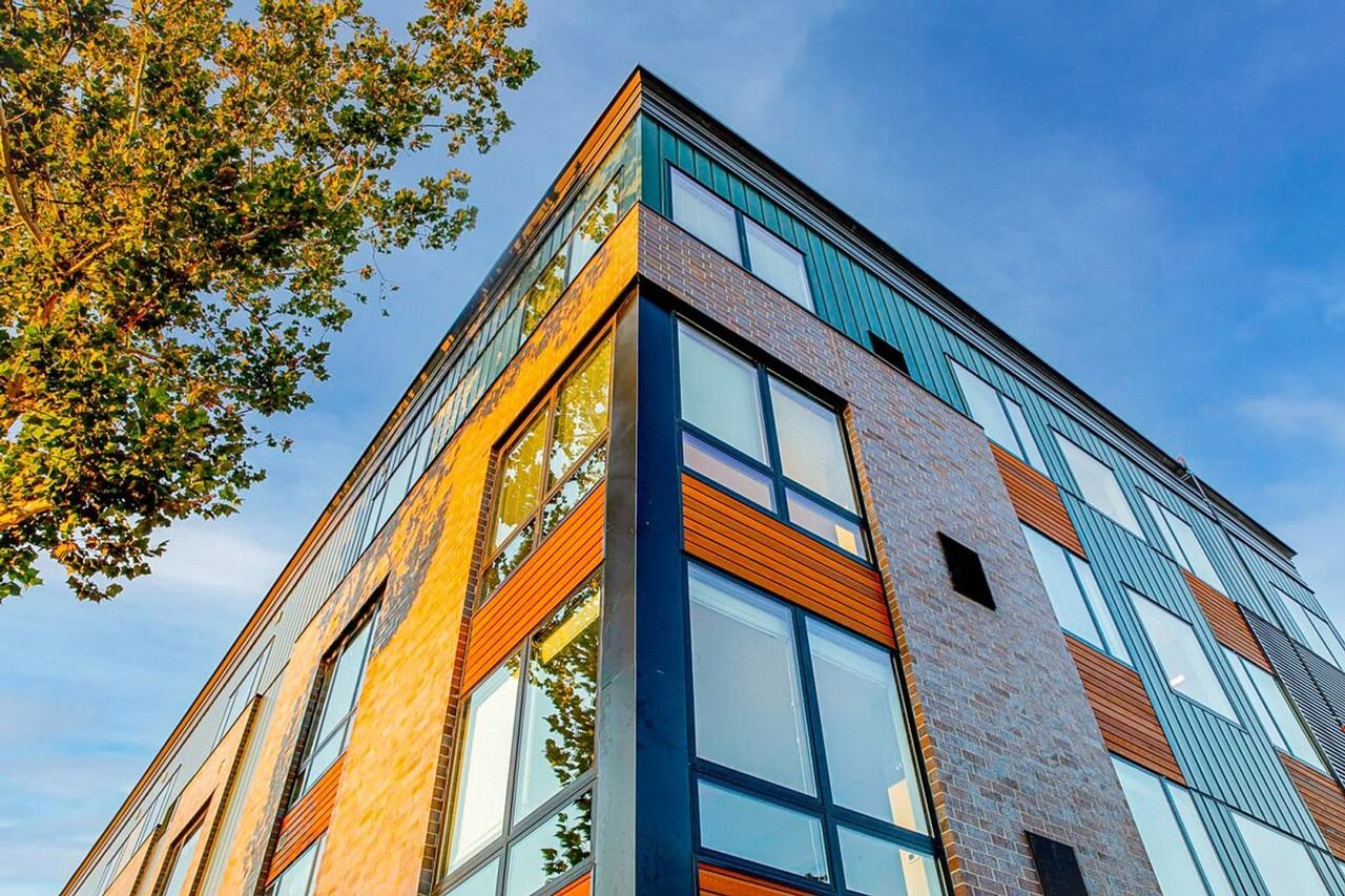 2530 University Avenue - Photo 3 of 40