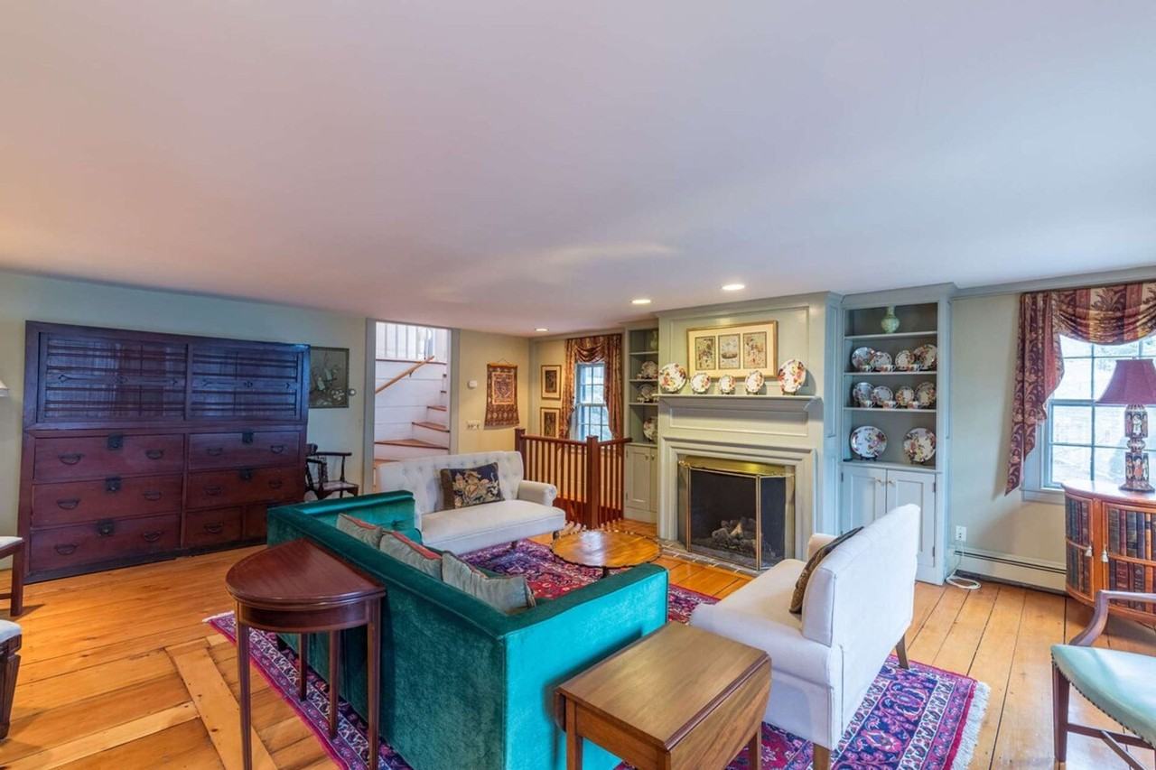 21 Mugford St #1045446P - Photo 2 of 43