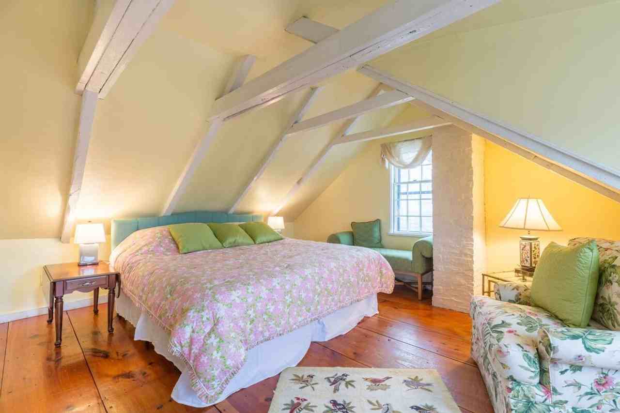 21 Mugford St #1045446P - Photo 7 of 43