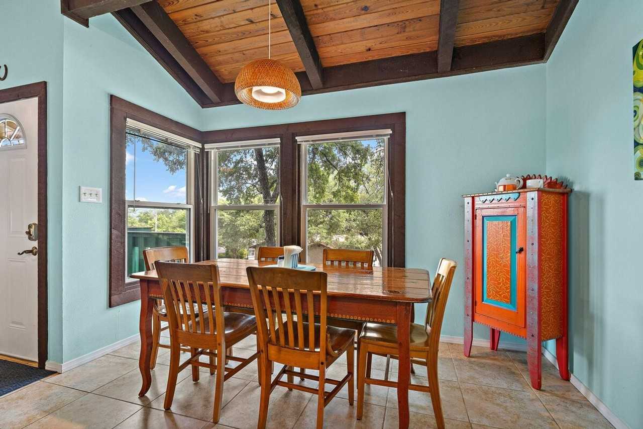 2307 Trailside Dr #1054236P - Photo 3 of 36