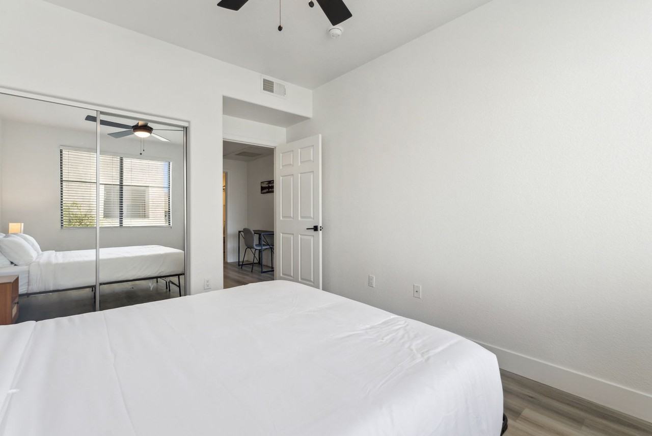 6610 North 93rd Avenue #1055237P - Photo 4 of 34