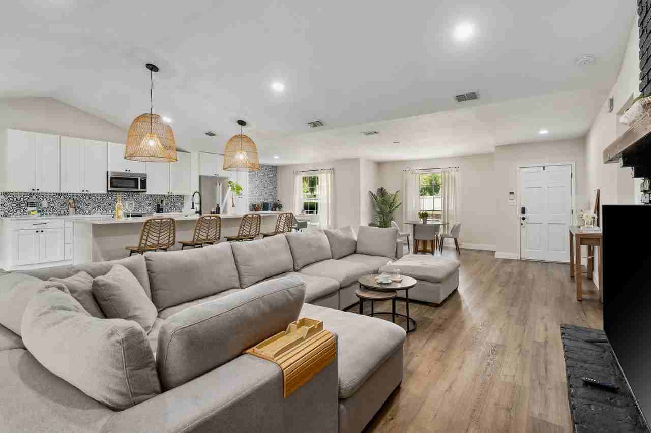 4520 Lake Gem Circle #1075777P - Photo 3 of 47