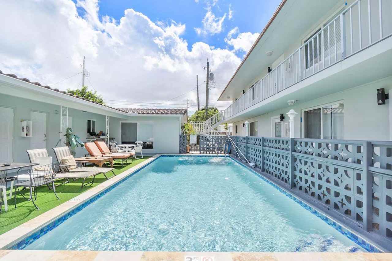 401 Se 23rd Ave #1221994P - Photo 2 of 27