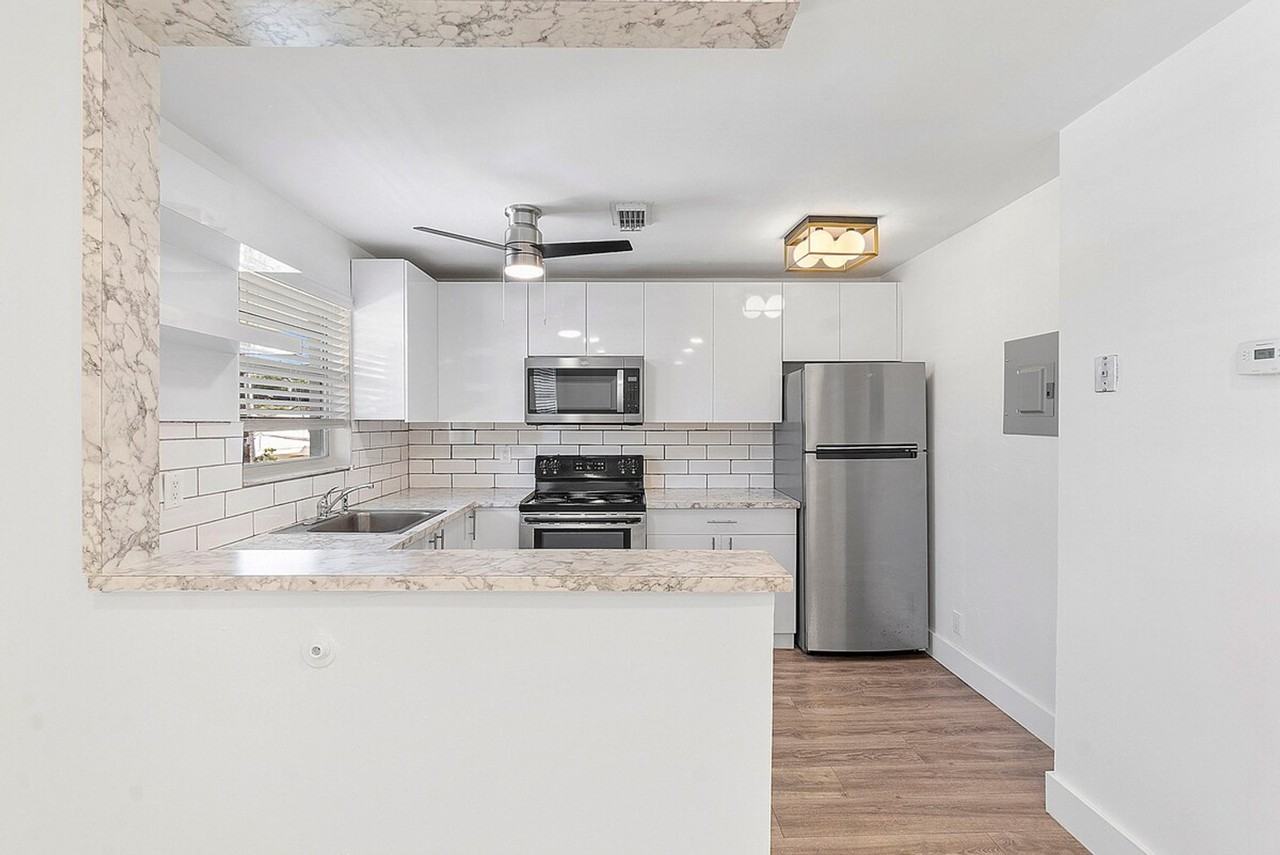 2250 Se 5th St #1468042P - Photo 7 of 25