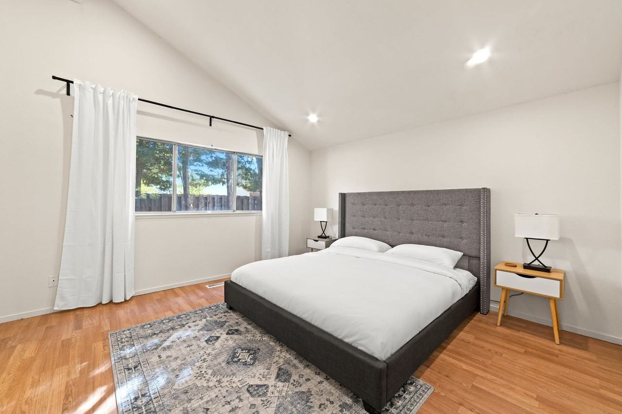 5242 Sierra Highlands Ct #1228246P - Photo 5 of 27