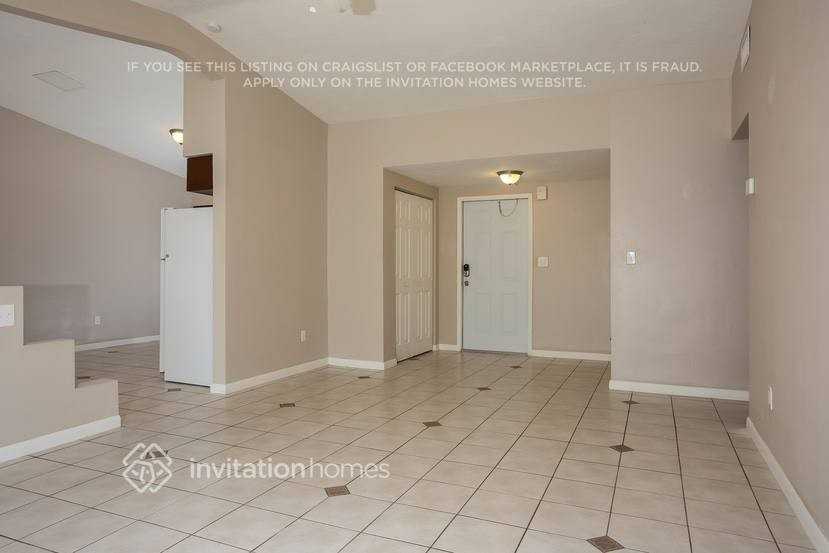 16310 Sw 109th Ave - Photo 3 of 21