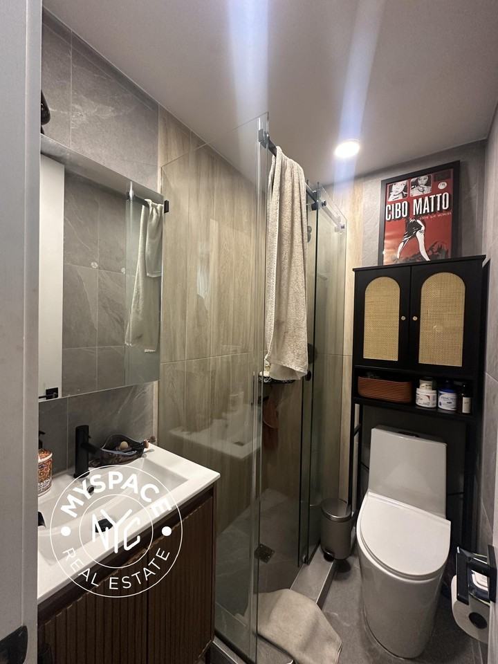 585 Knickerbocker Ave #2b - Photo 5 of 16