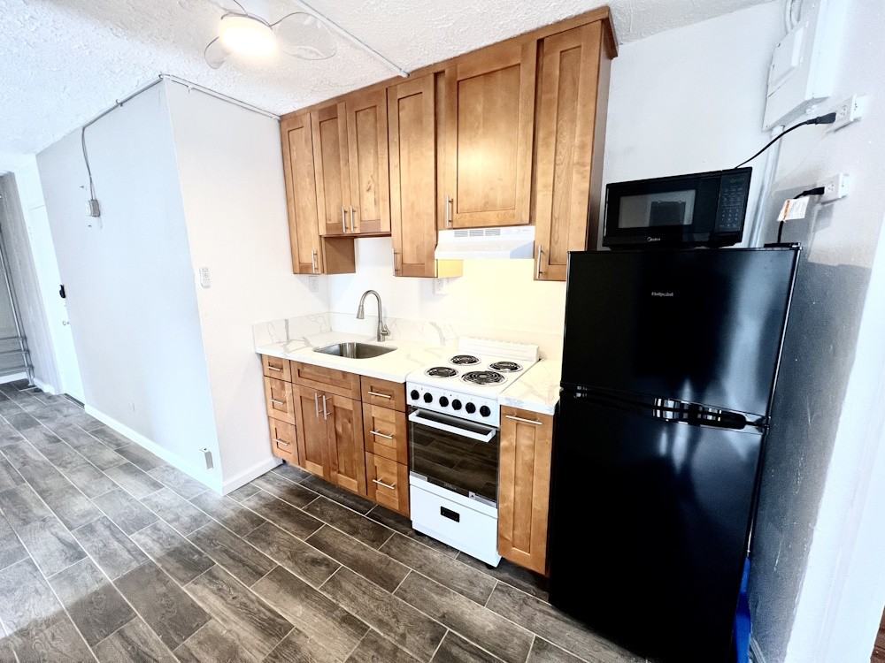 417 Namahana St #17 - Photo 6 of 10
