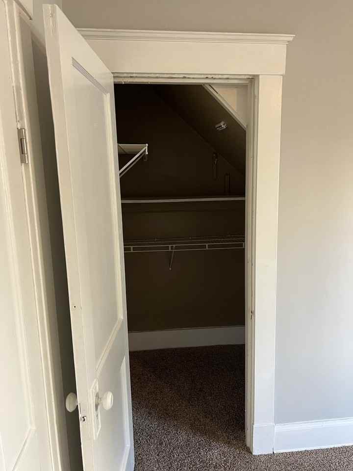 40 Lumley Ave - Photo 2 of 19