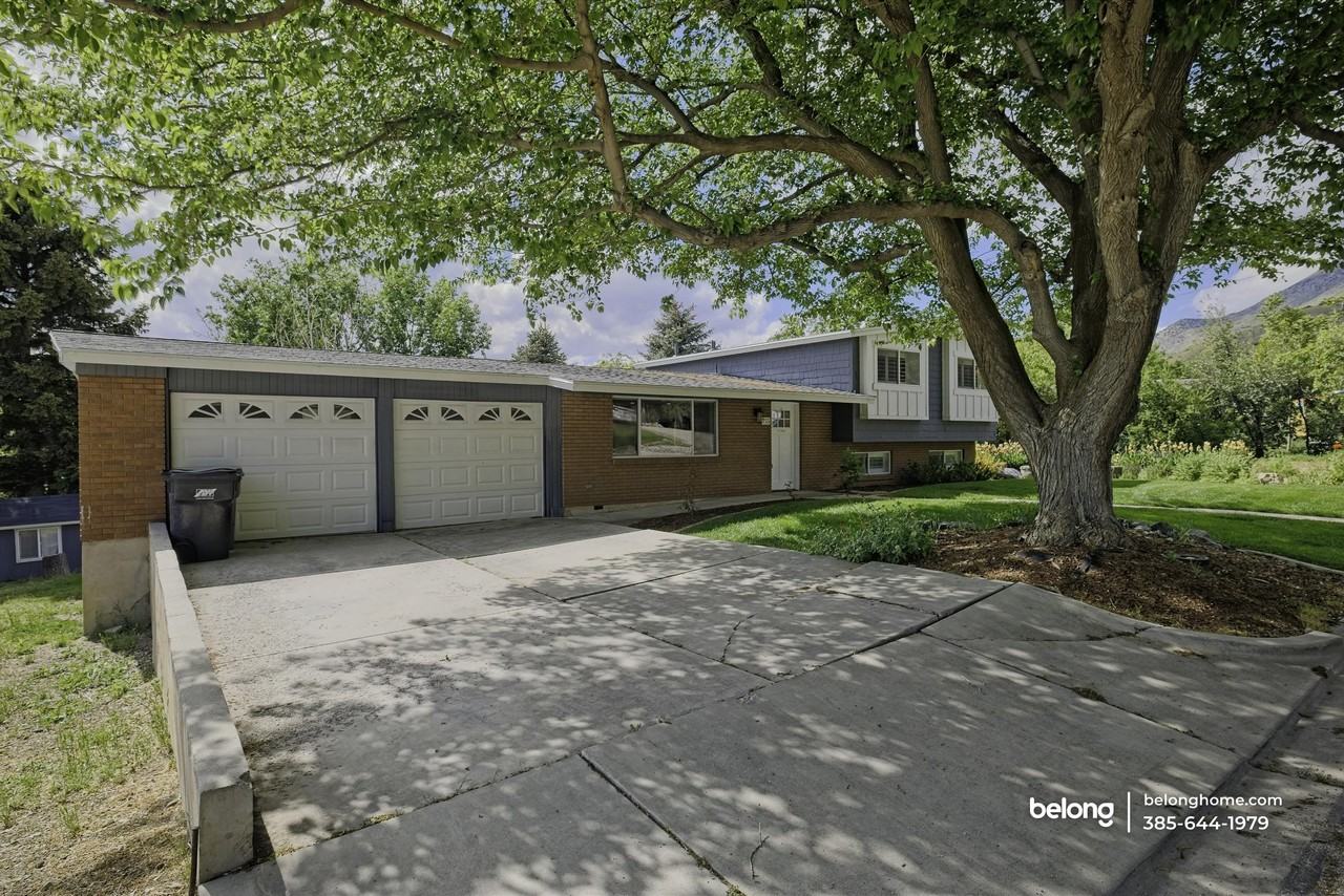 755 N 1020 E - Photo 2 of 33