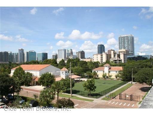 605 E Ridgewood St - Photo 2 of 18