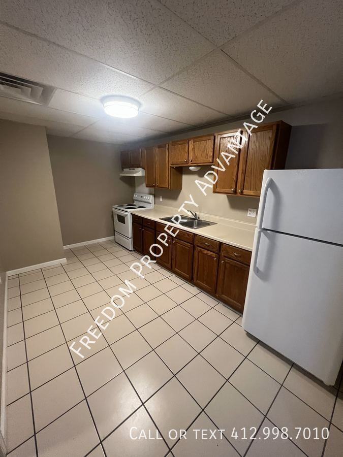 121 Apple Way #1 - Photo 3 of 8