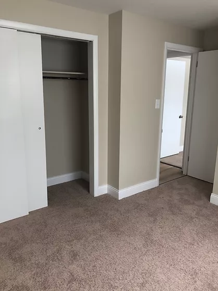 2106 E 2nd Street - Photo 4 of 10