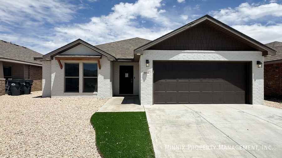 2134 N Texas Ave - Photo 2 of 28