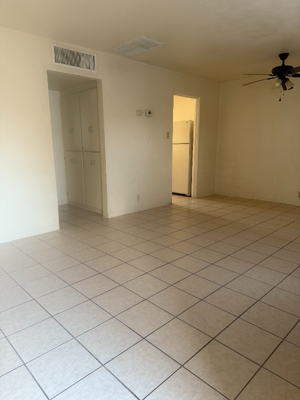 1813 N 18th St - Photo 3 of 8