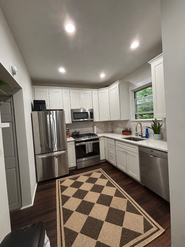 612 Blackburn Rd - Photo 2 of 13