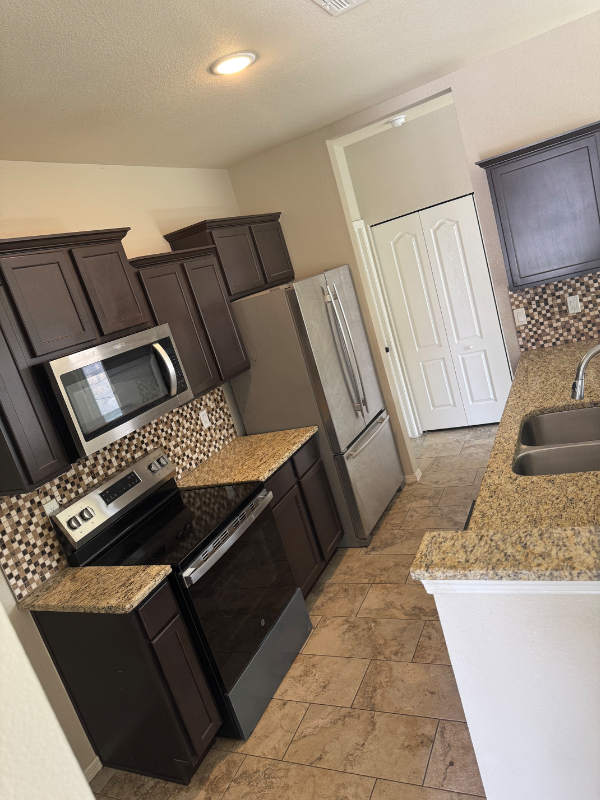 128 Alamito Creek Ave - Photo 3 of 9