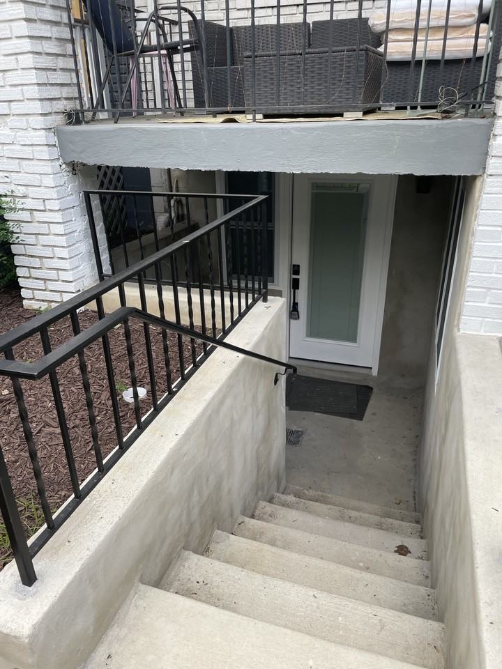 1110 4th Street Northeast #B - Photo 3 of 12