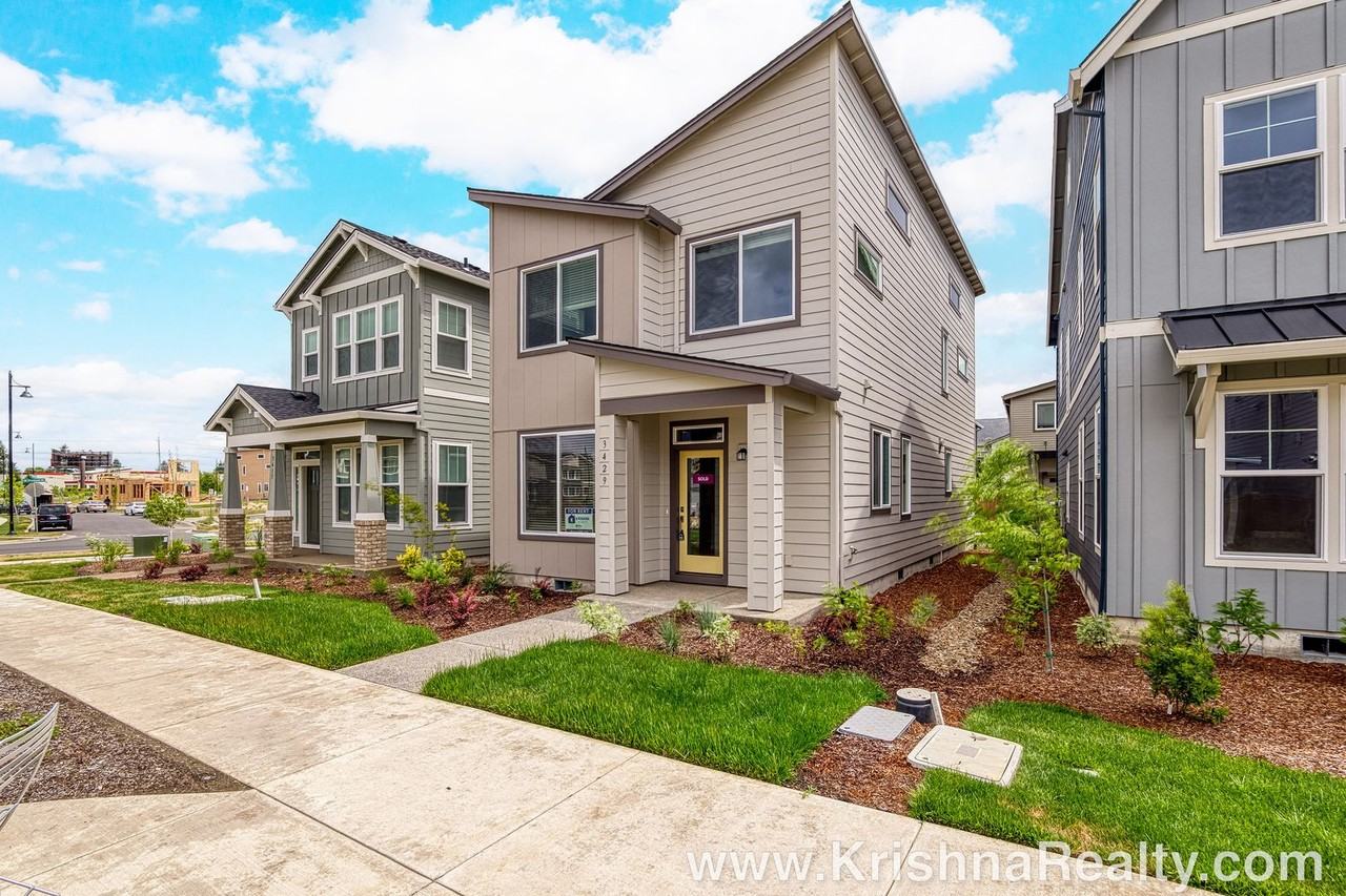 3429 Se Shadow Ln - Photo 2 of 24