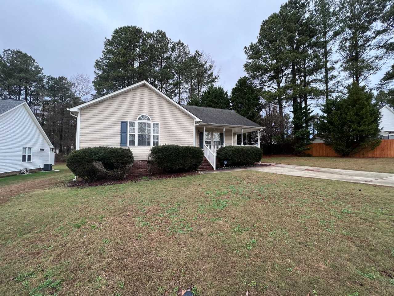 212 Walnut Creek Dr - Photo 2 of 27