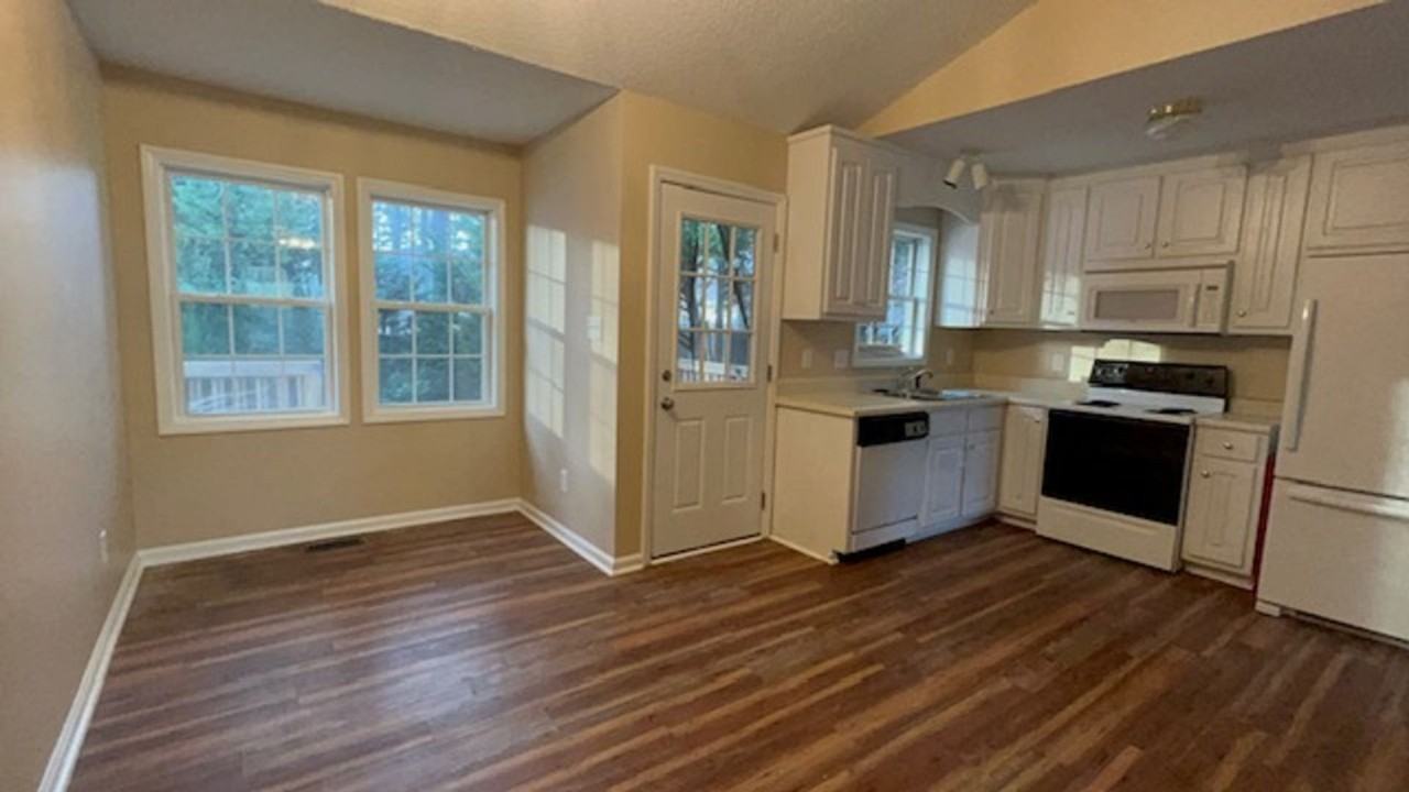 212 Walnut Creek Dr - Photo 7 of 27