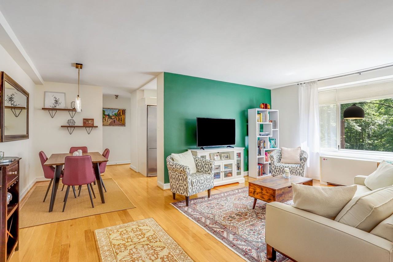 4100 W St Nw - Photo 2 of 37