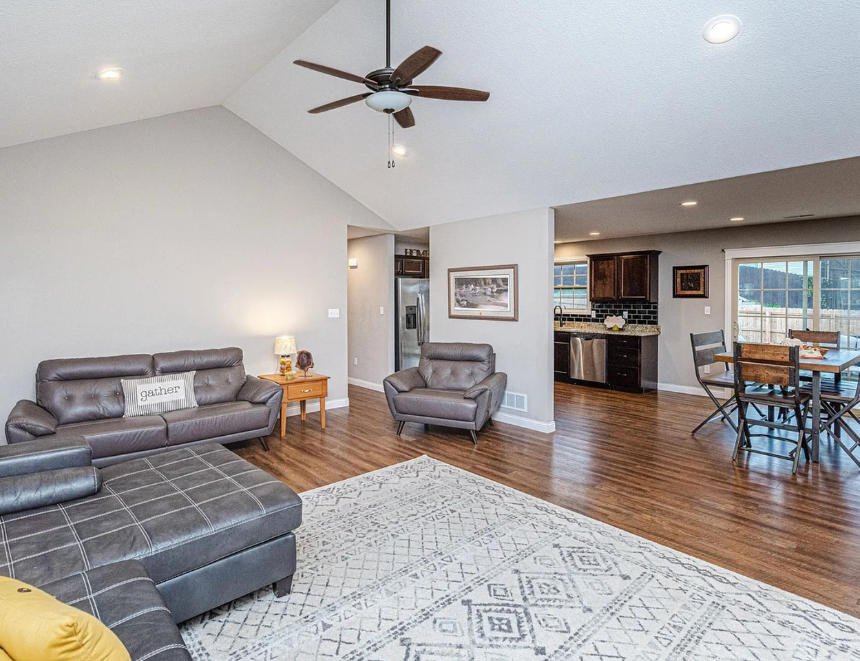 3505 Yellowwood Dr - Photo 3 of 12