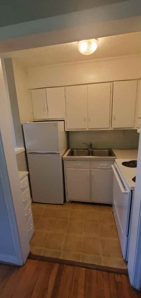 4160 James St #12 - Photo 5 of 7