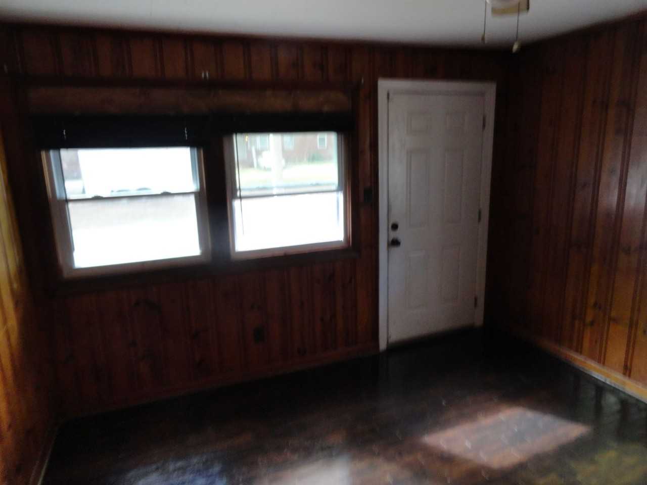 320 Old Shaw Rd - Photo 3 of 13