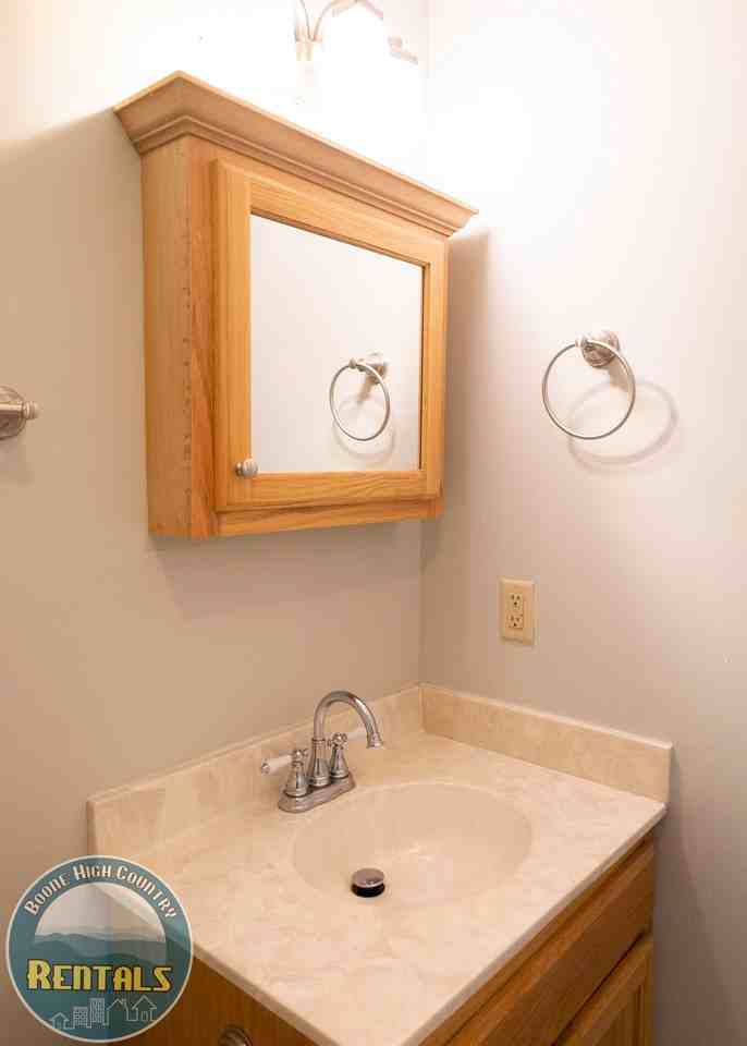 Trapper's Keep 3 - Photo 4 of 15