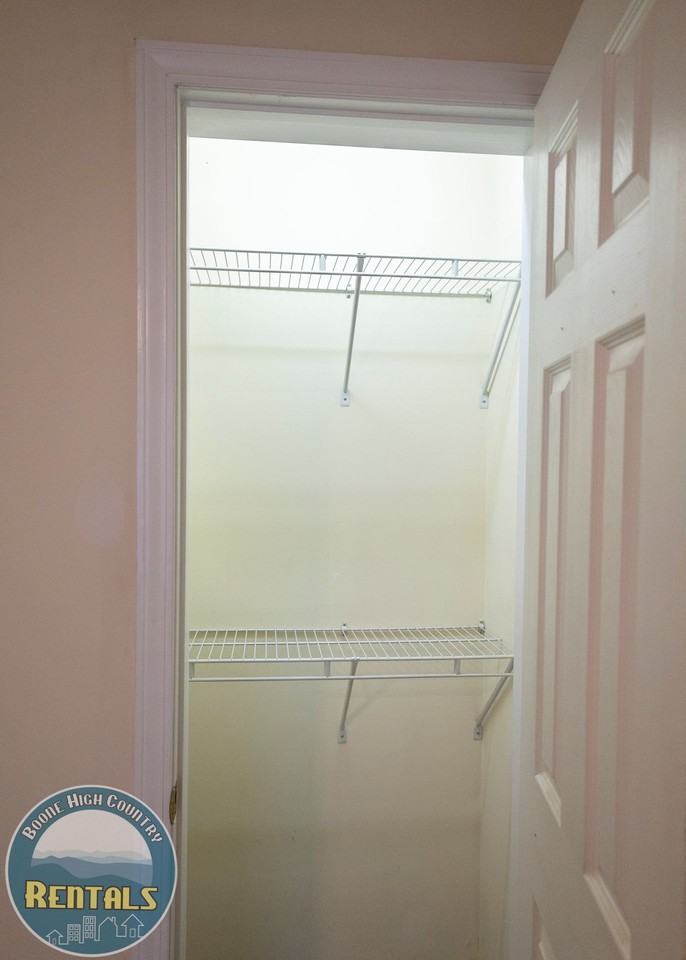 Trapper's Keep 3 - Photo 5 of 15