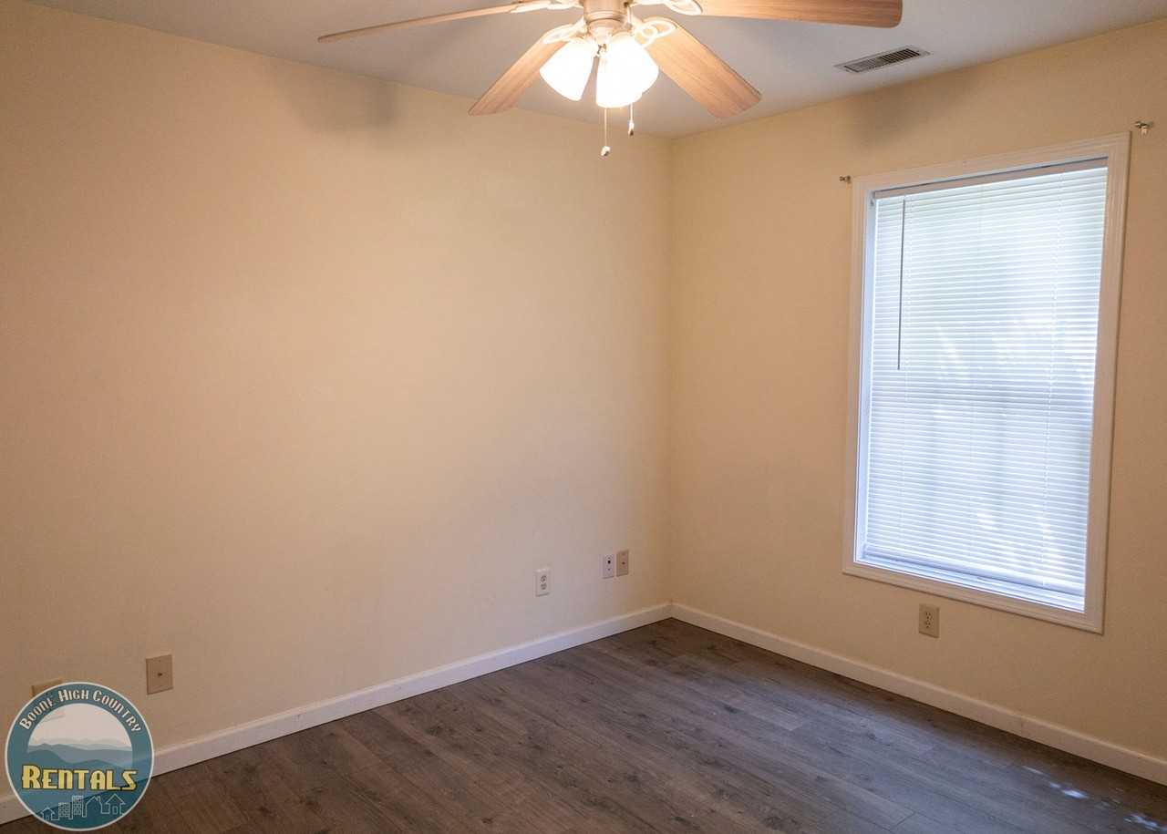 Trapper's Keep 3 - Photo 6 of 15