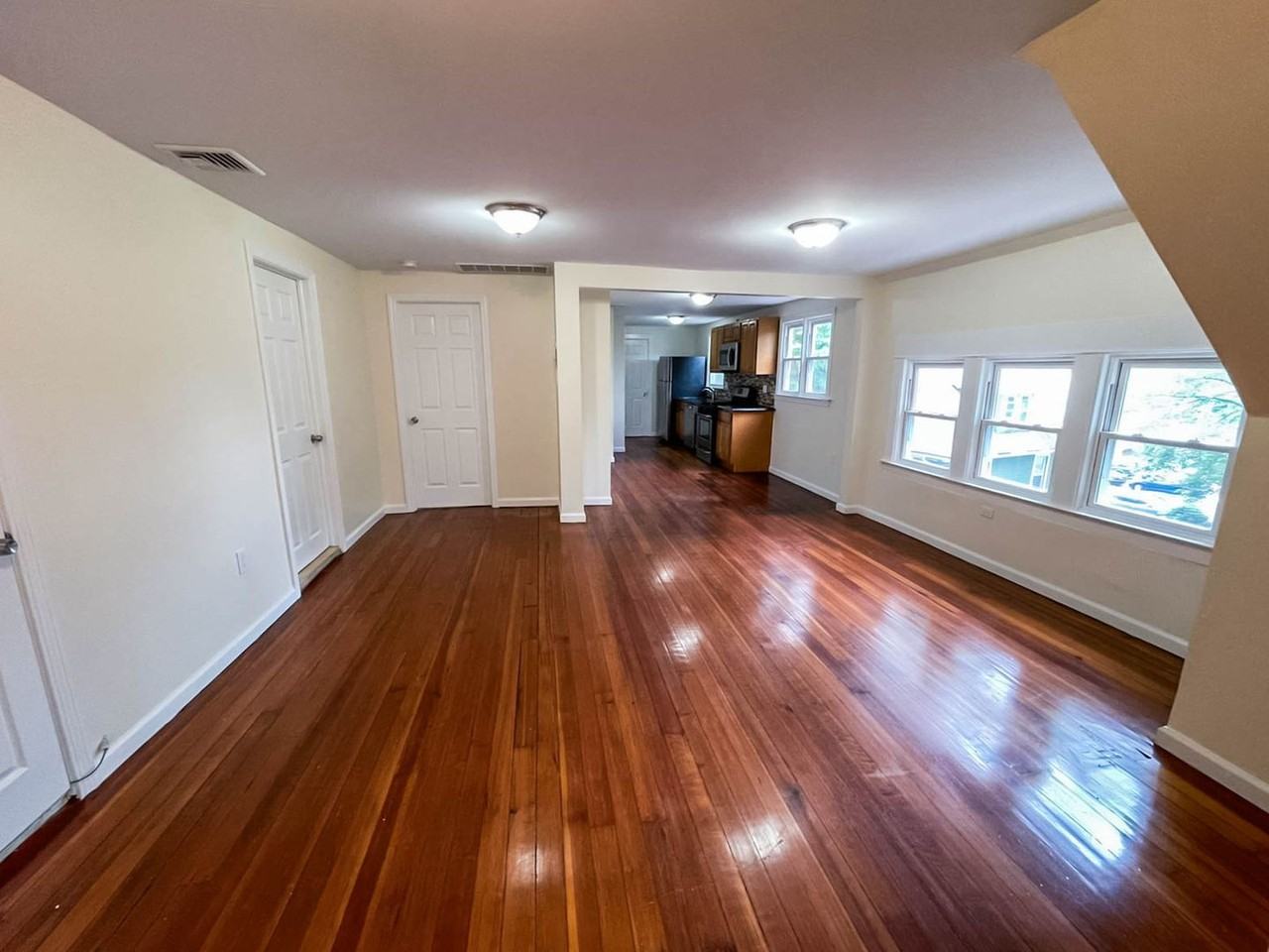 252 Goffe Ter ##3 - Photo 4 of 10