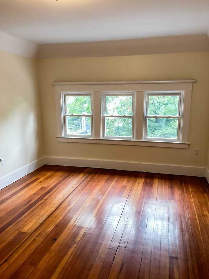 252 Goffe Ter ##3 - Photo 6 of 10