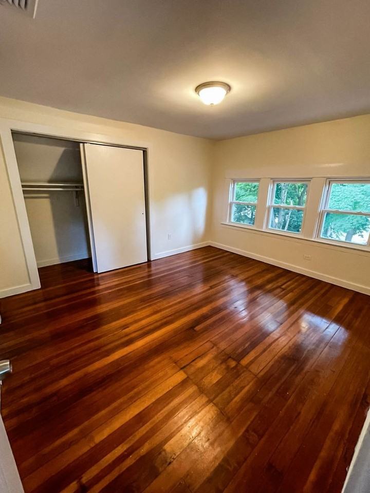 252 Goffe Ter ##3 - Photo 7 of 10