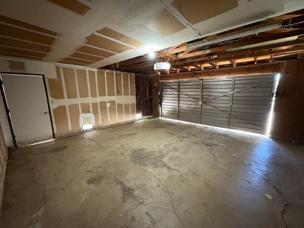 294 E Julia Way - Photo 2 of 33